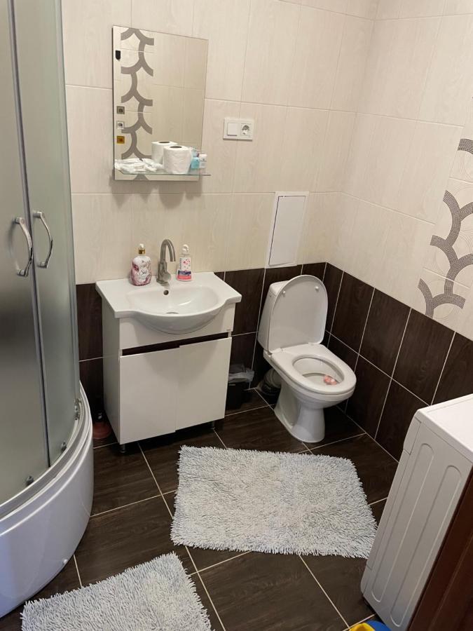 Центр Міста Апартаменты Kamjanyi Potoki Kültér fotó